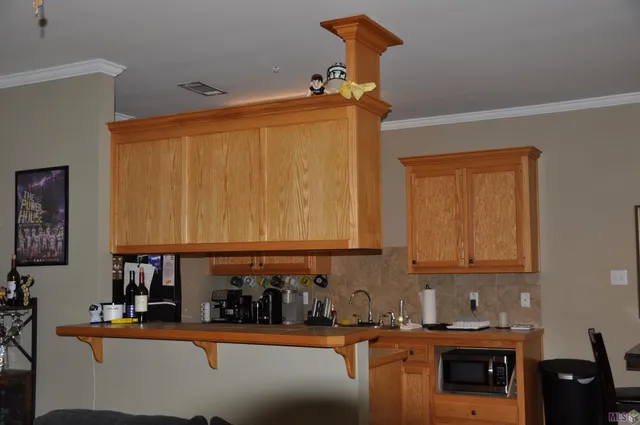 $116,800 | 808 Meadow Bend Drive, Unit D, Baton Rouge, LA 70820