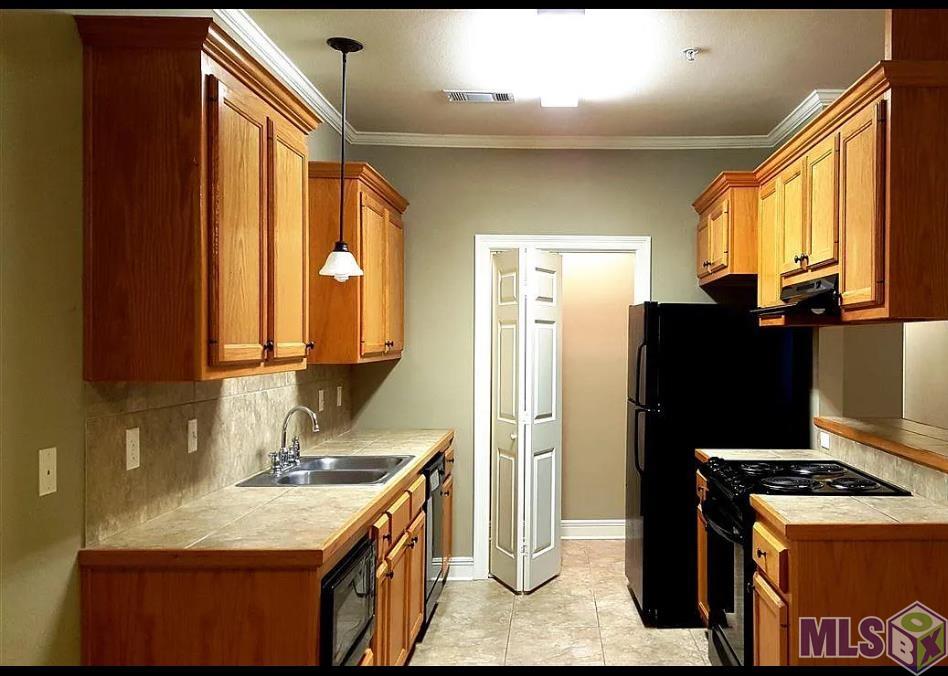 808 Meadow Bend Drive, Unit D Baton Rouge, LA 70820 - Photo 7 of 24