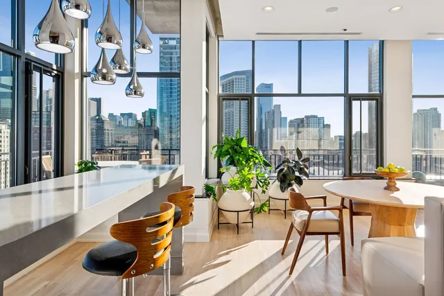 $3,275,000 | 400 West Ontario Street, Unit 1801, Chicago, IL 60654