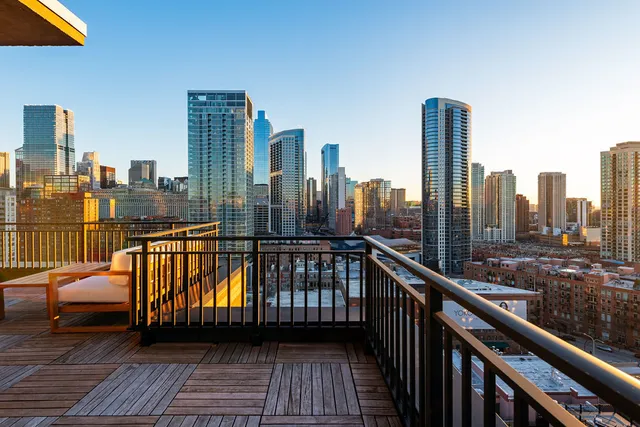 $3,275,000 | 400 West Ontario Street, Unit 1801, Chicago, IL 60654