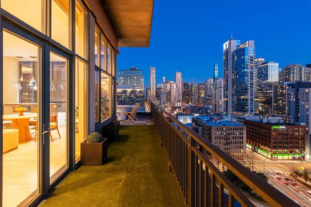 $3,275,000 | 400 West Ontario Street, Unit 1801, Chicago, IL 60654