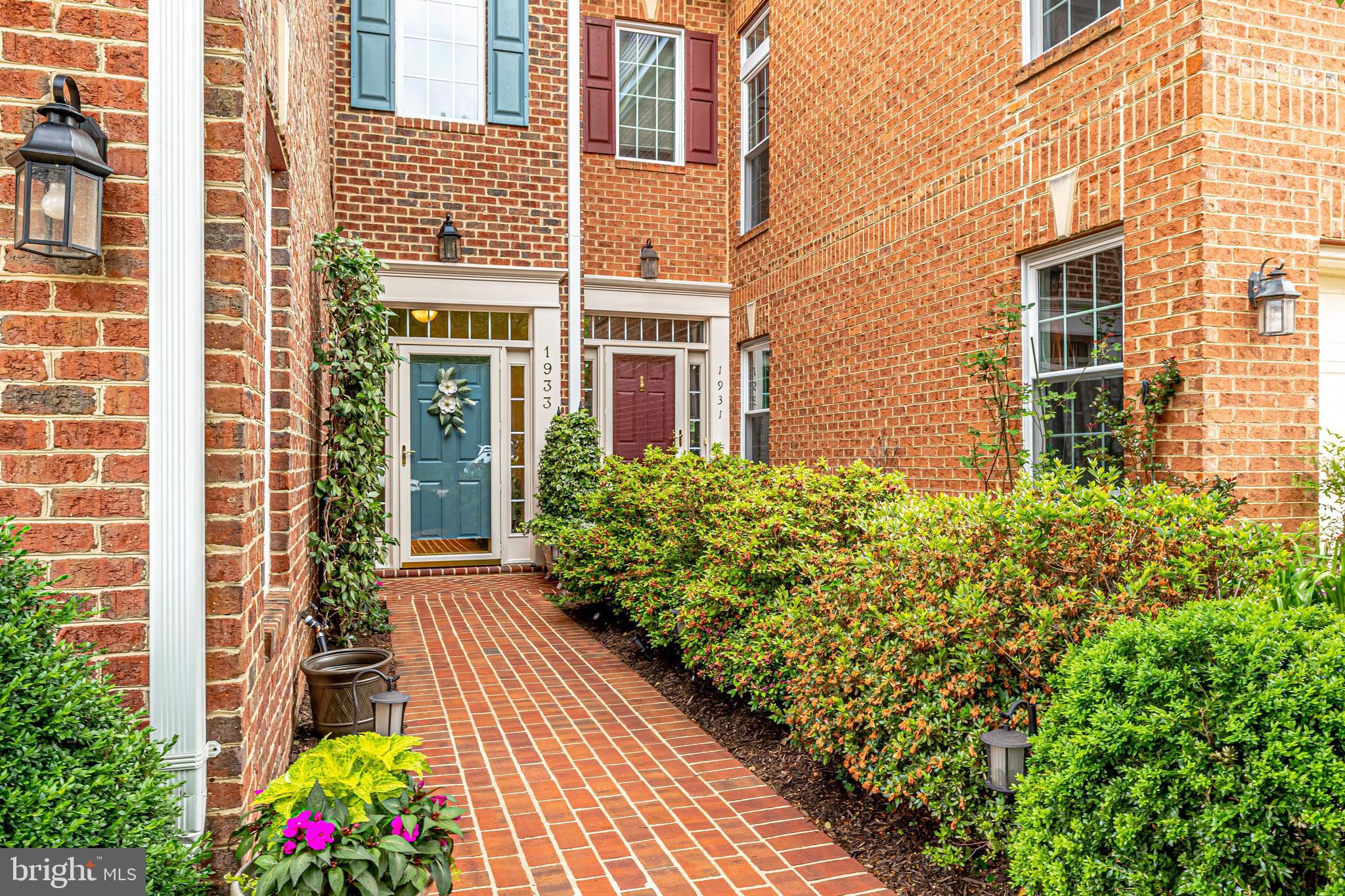 1933 Logan Manor Drive Reston, VA 20190 - Photo 10 of 120 Gallery Image 10