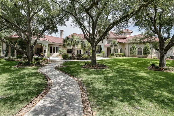 $2,700,000 | 107 Sunset Drive, Friendswood, TX 77546