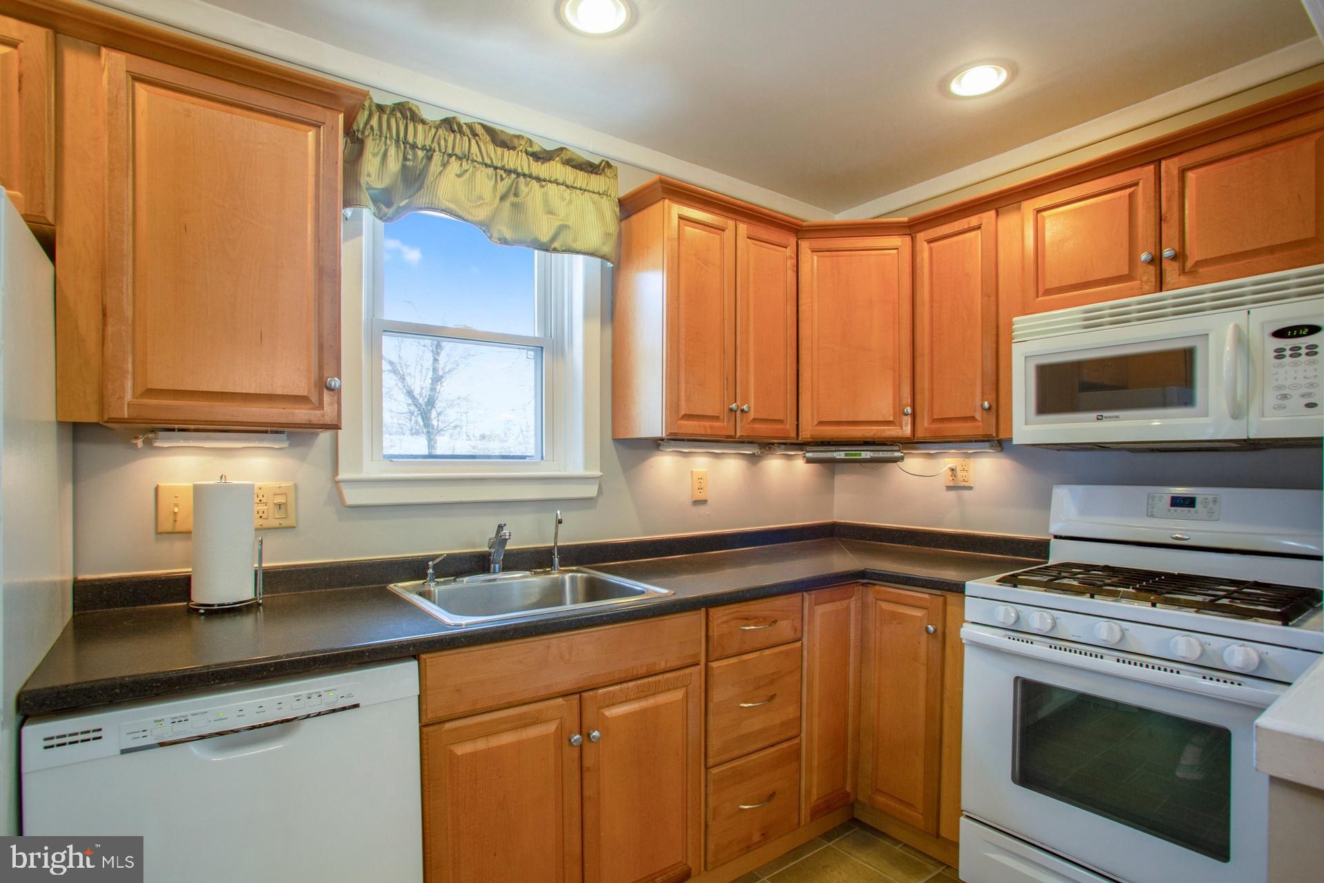 309 Clear Spring Road Lansdale, PA 19446 - Photo 12 of 30 Gallery Image 12