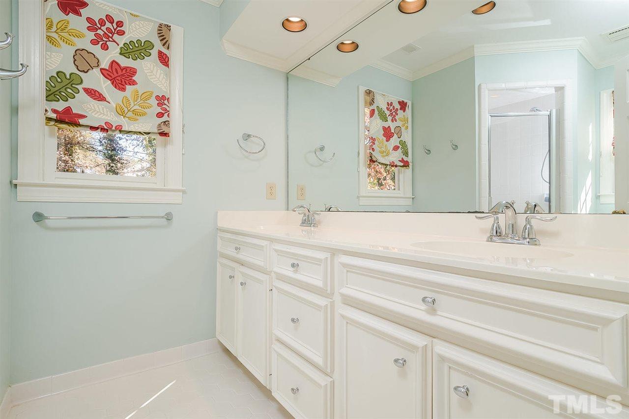 2516 Winterbury Court Raleigh, NC 27607 - Photo 17 of 25