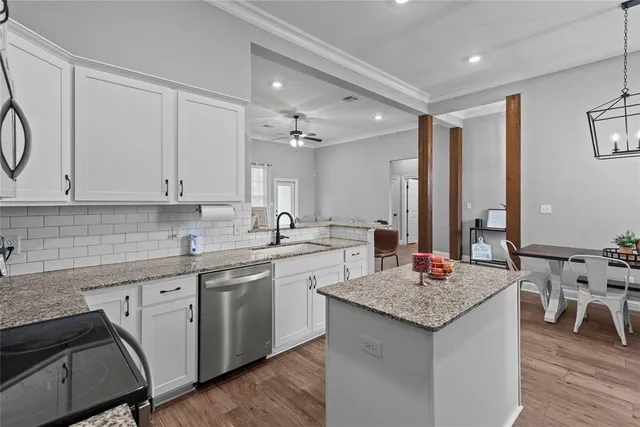 $280,000 | 619 Lessie Drive, Stonewall, LA 71078