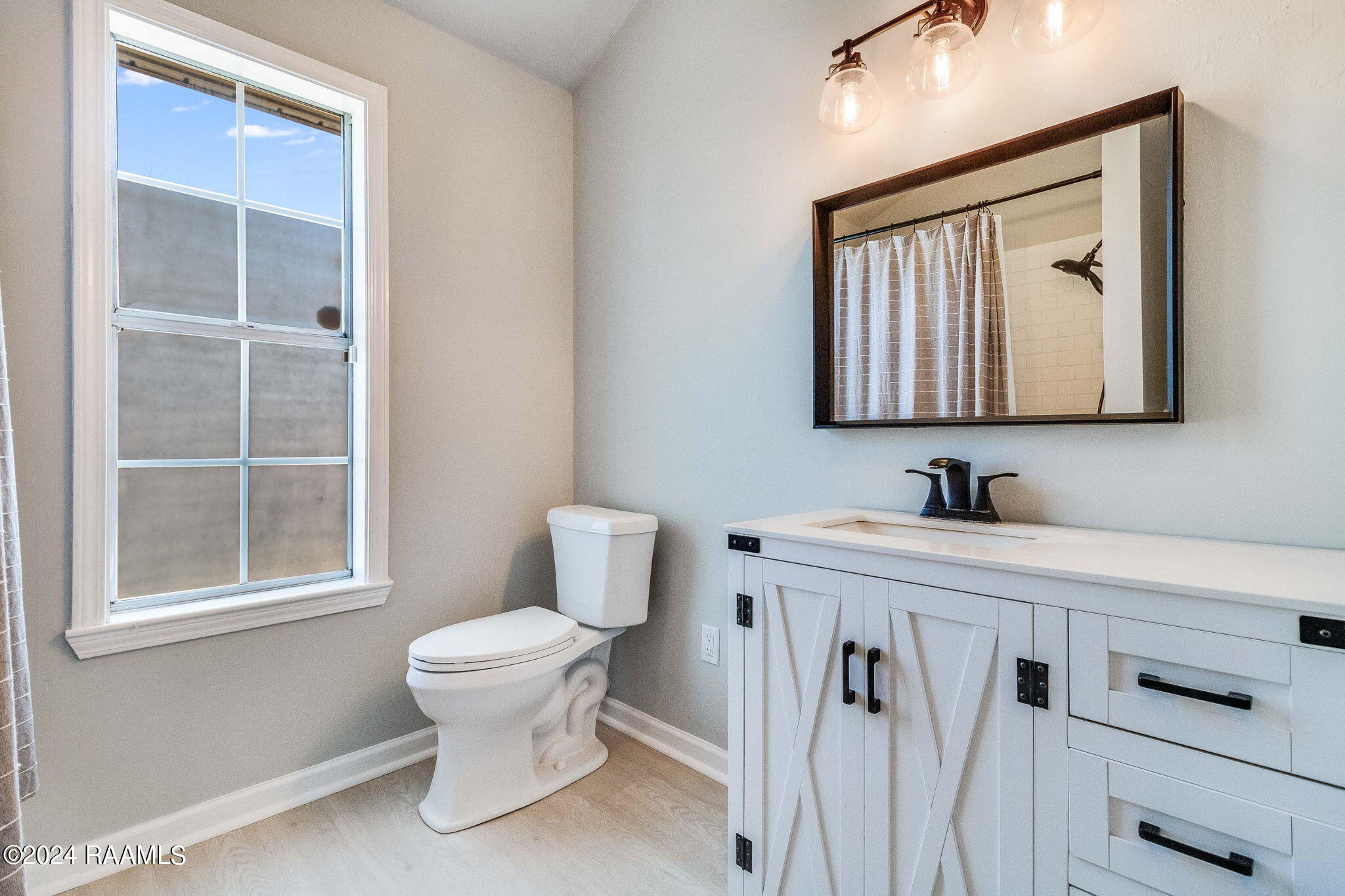 809 Canberra Road Lafayette, LA 70503 - Photo 11 of 17 10-web-or-mls-809 Canberra Rd-12