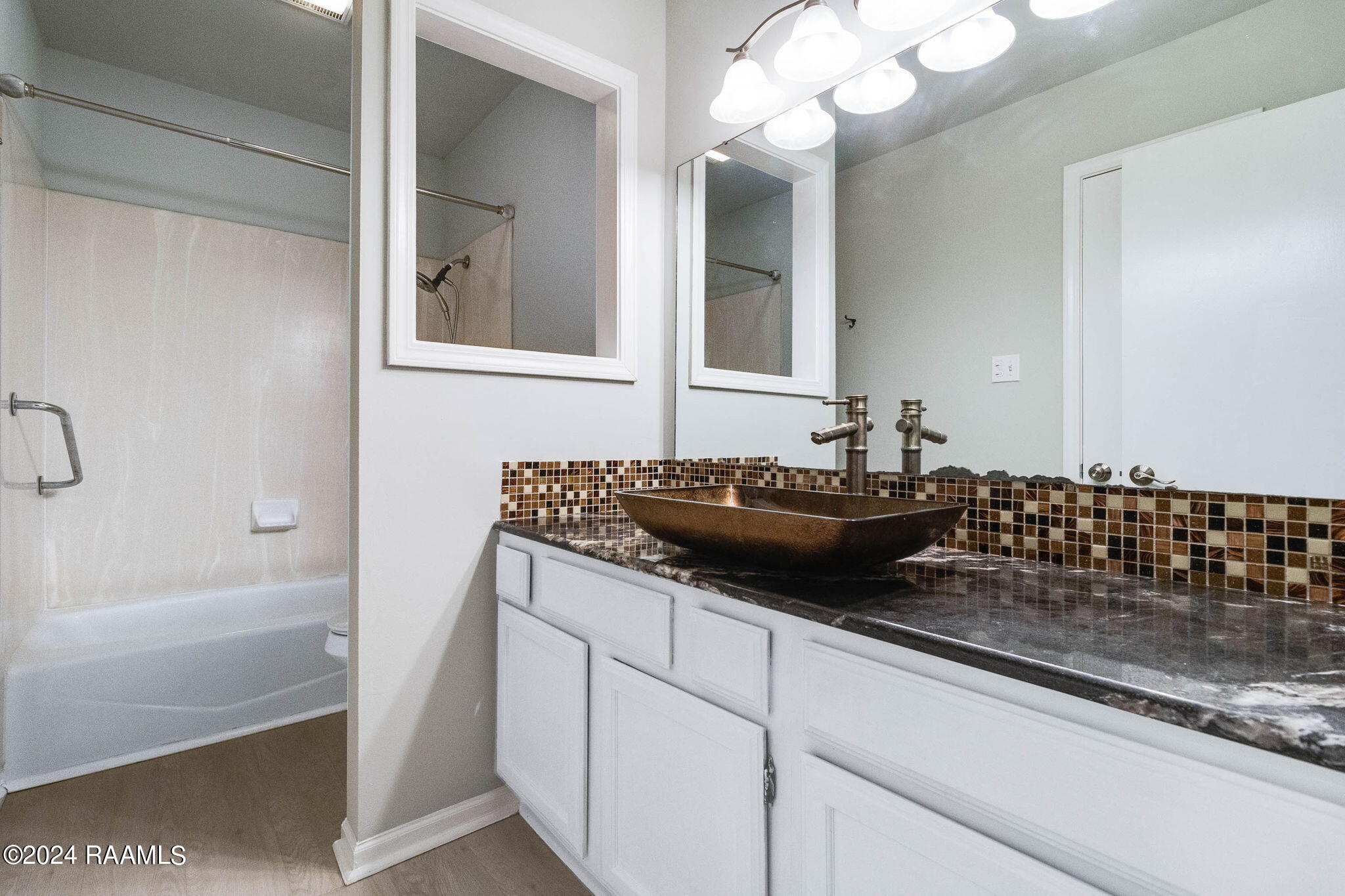 809 Canberra Road Lafayette, LA 70503 - Photo 14 of 17 12-web-or-mls-809 Canberra Rd-13