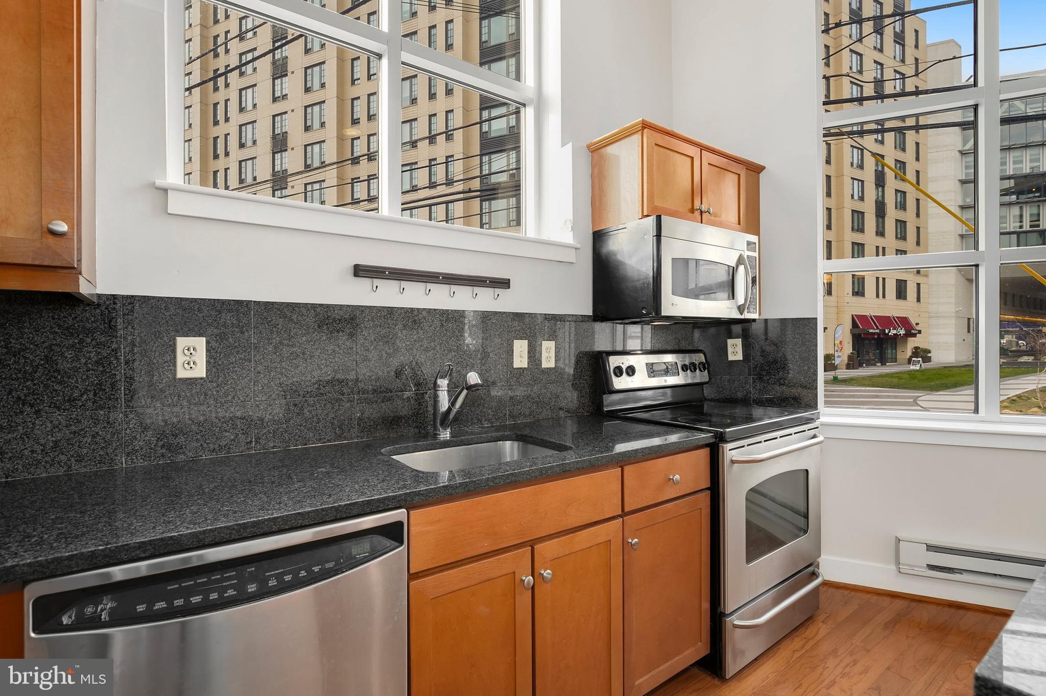 902 Bonifant Street, Unit B Silver Spring, MD 20910 - Photo 11 of 25 Gallery Image 11