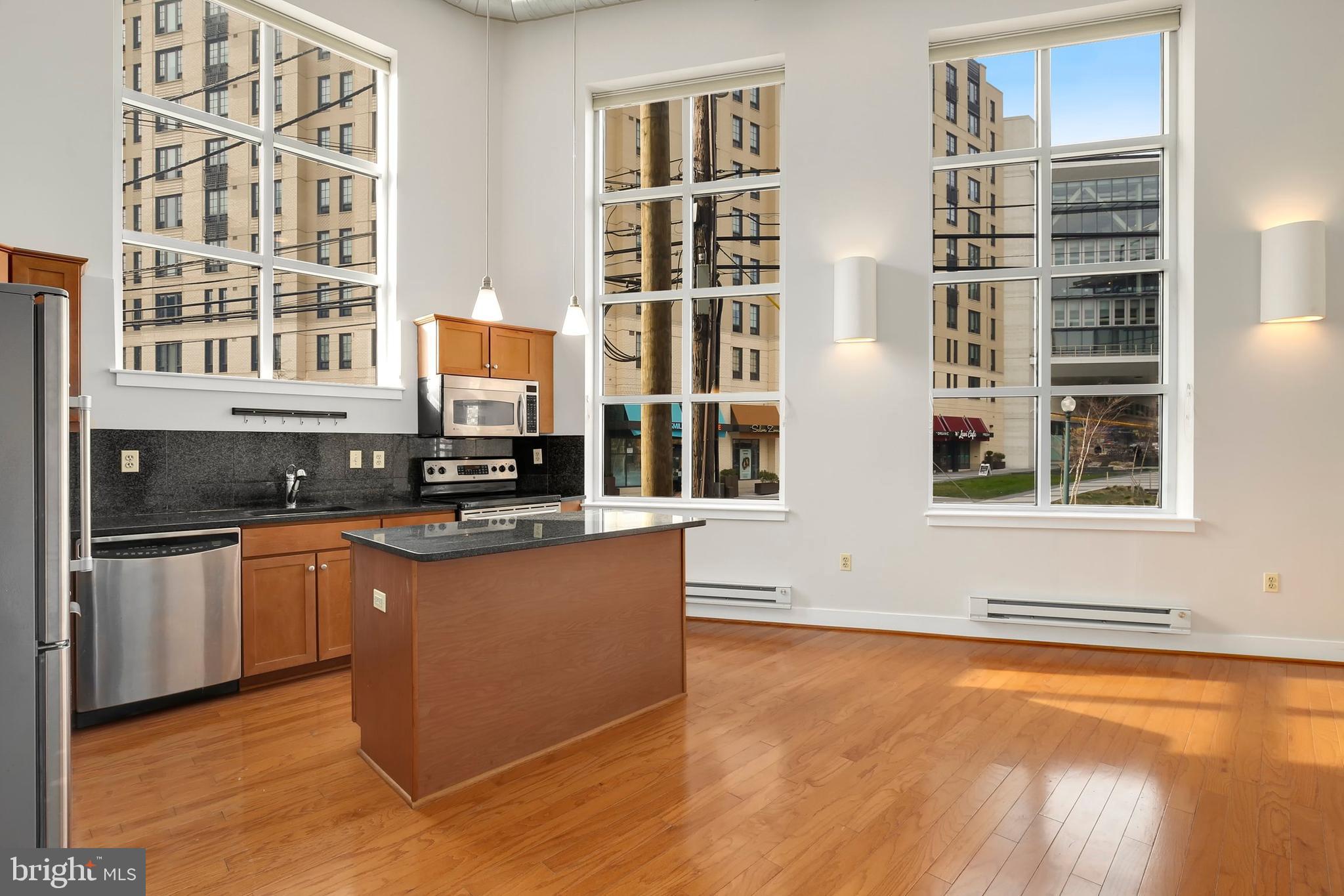 902 Bonifant Street, Unit B Silver Spring, MD 20910 - Photo 8 of 25 Gallery Image 8
