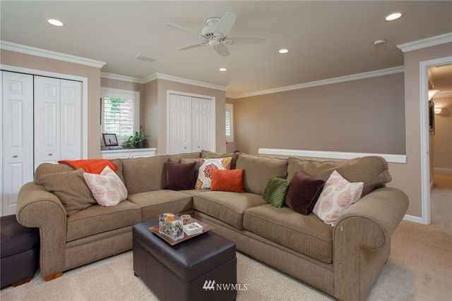 $1,362,500 | 5428 Champery Place Northwest, Issaquah, WA 98027