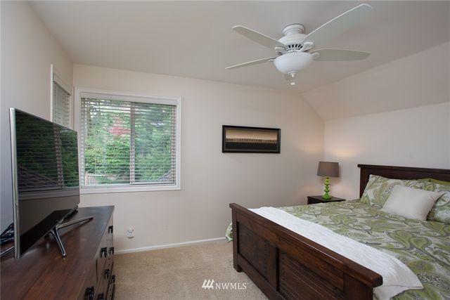 $1,362,500 | 5428 Champery Place Northwest, Issaquah, WA 98027