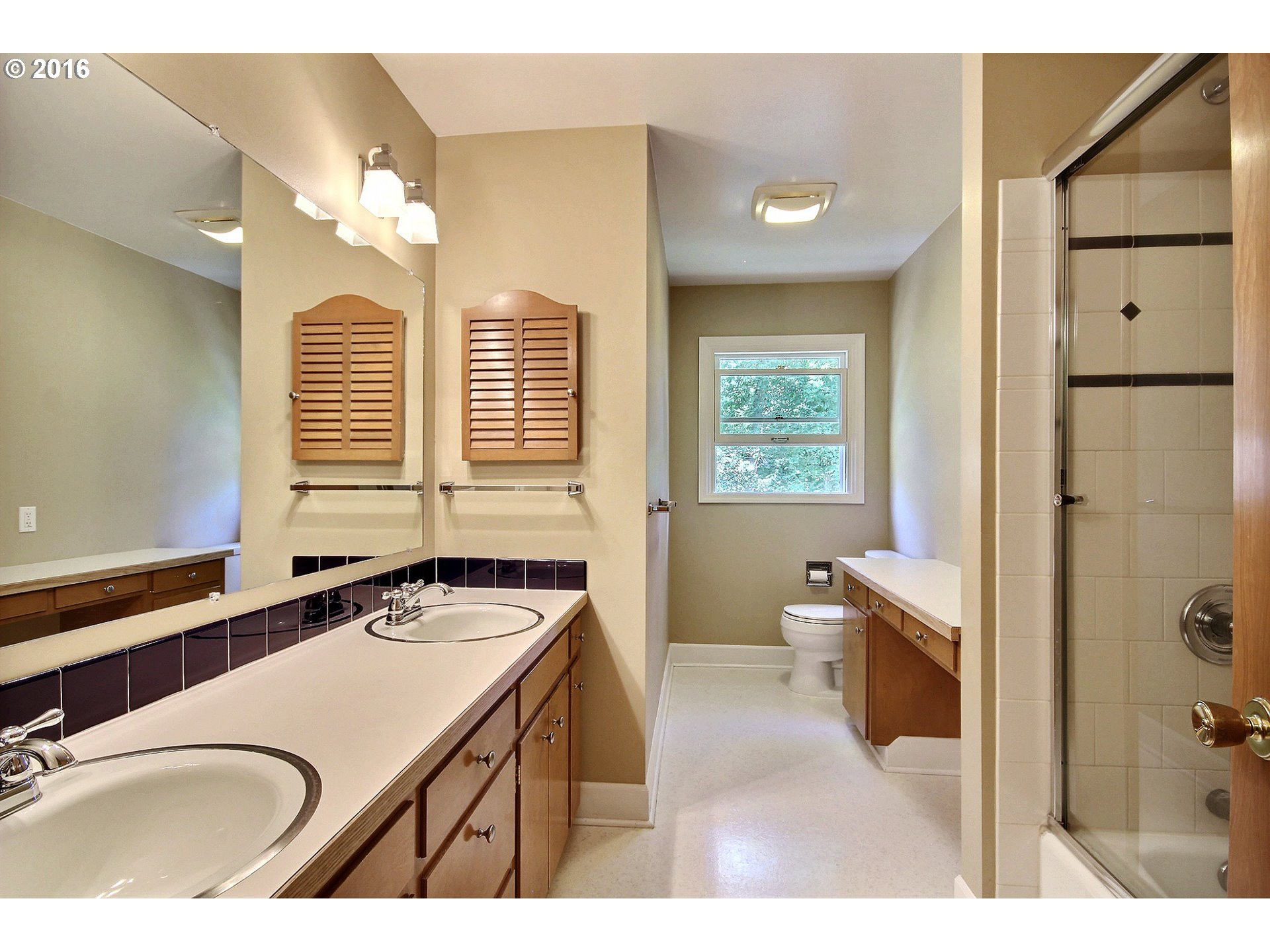 1710 Northwest Murray Road Portland, OR 97229 - Photo 22 of 26 Bathroom