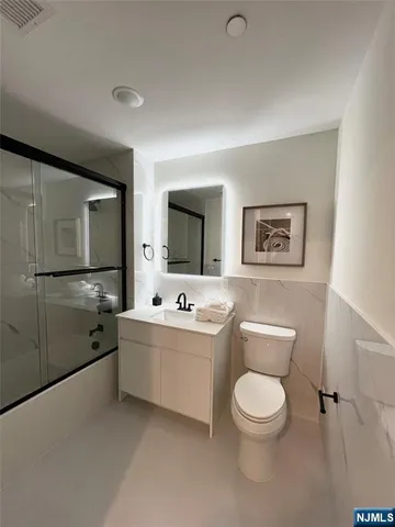 $4,600 | 1000 Portside Drive, Unit 1501, Edgewater, NJ 07020