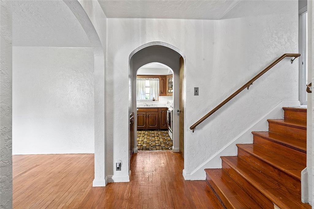 1019 Noblestown Road Carnegie, PA 15106 - Photo 3 of 24 Gallery Image 3