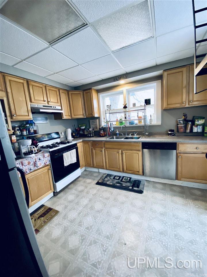 316 North Maple Street Ishpeming, MI 49849 - Photo 8 of 32 Gallery Image 8