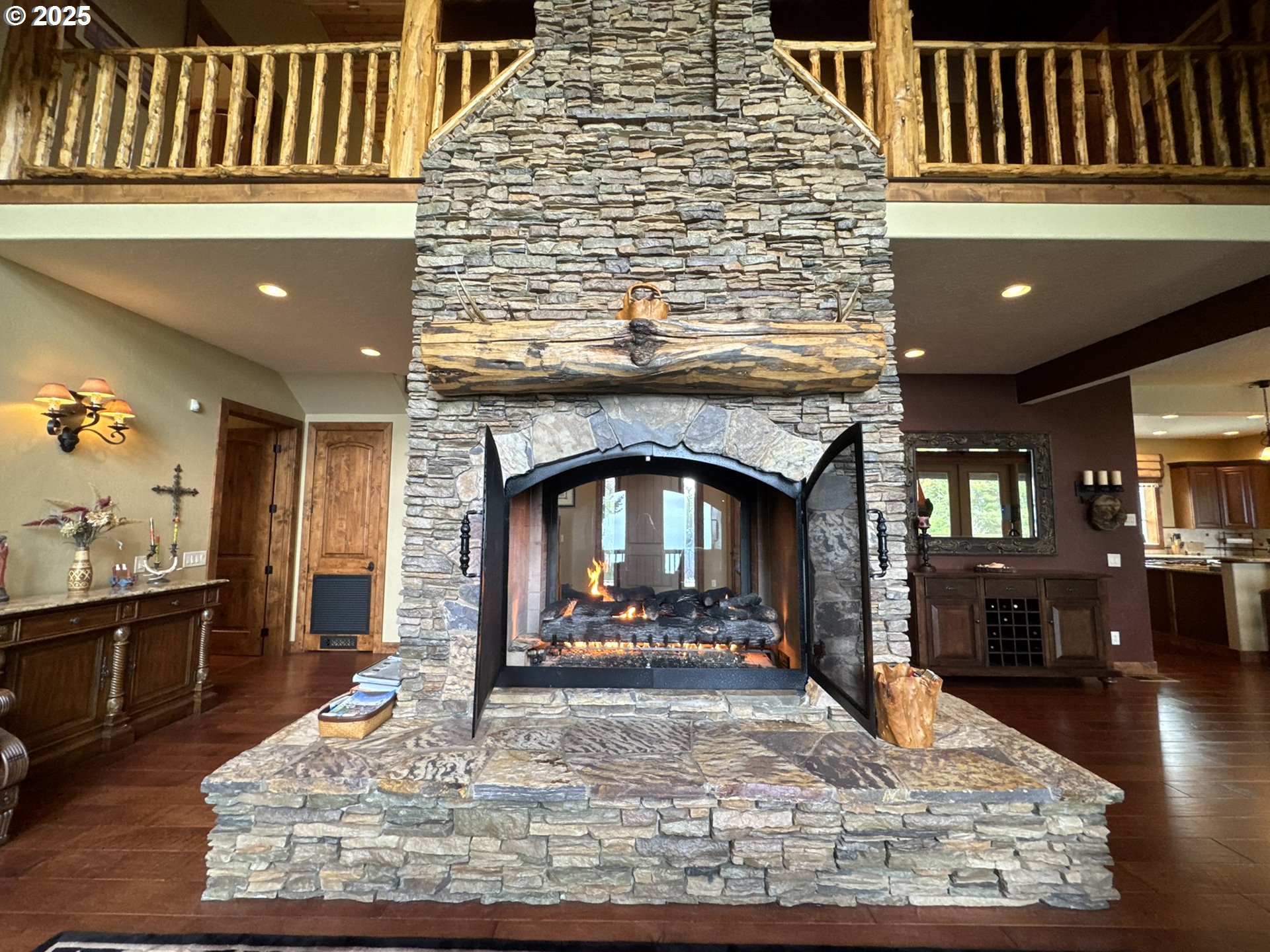 25500 Cape View Loop Gold Beach, OR 97444 - Photo 10 of 48 Fireplace Propane