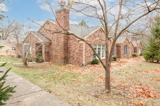 $329,900 | 2611 East Windermere Woods Drive, Bloomington, IN 47401