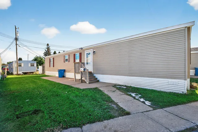 $95,000 | 1010 Northeast North Circle, Minneapolis, MN 55432