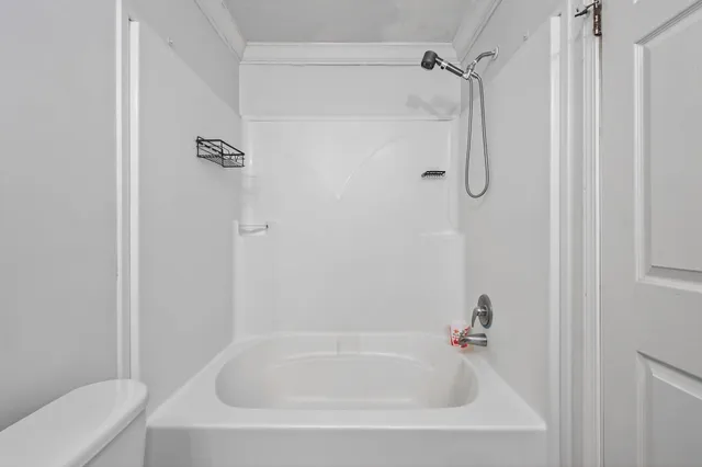 $95,000 | 1010 Northeast North Circle, Minneapolis, MN 55432