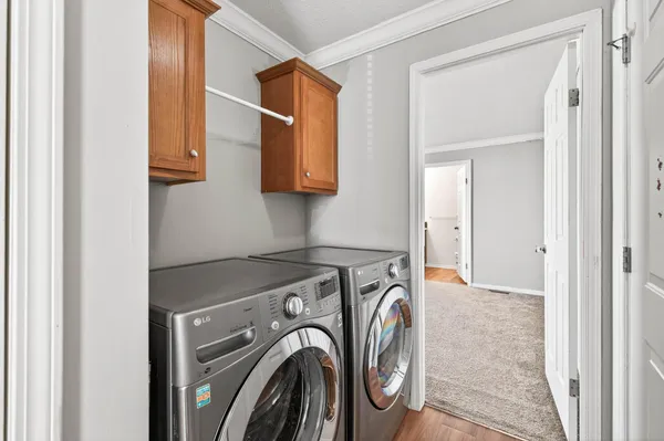 $85,000 | 1010 Northeast North Circle, Minneapolis, MN 55432