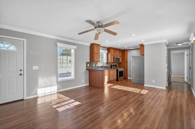 $95,000 | 1010 Northeast North Circle, Minneapolis, MN 55432