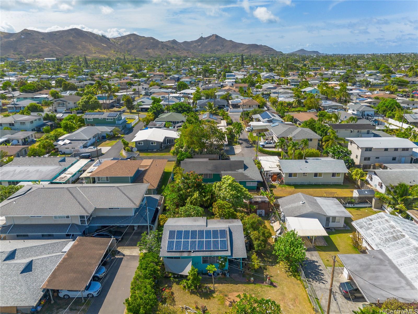 338 Manono Street, Unit B Kailua, HI 96734 - Photo 13 of 25 an aerial view of residential houses and outdoor space