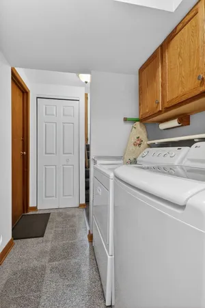 $450,000 | 906 Jeffery Court, Schaumburg, IL 60193