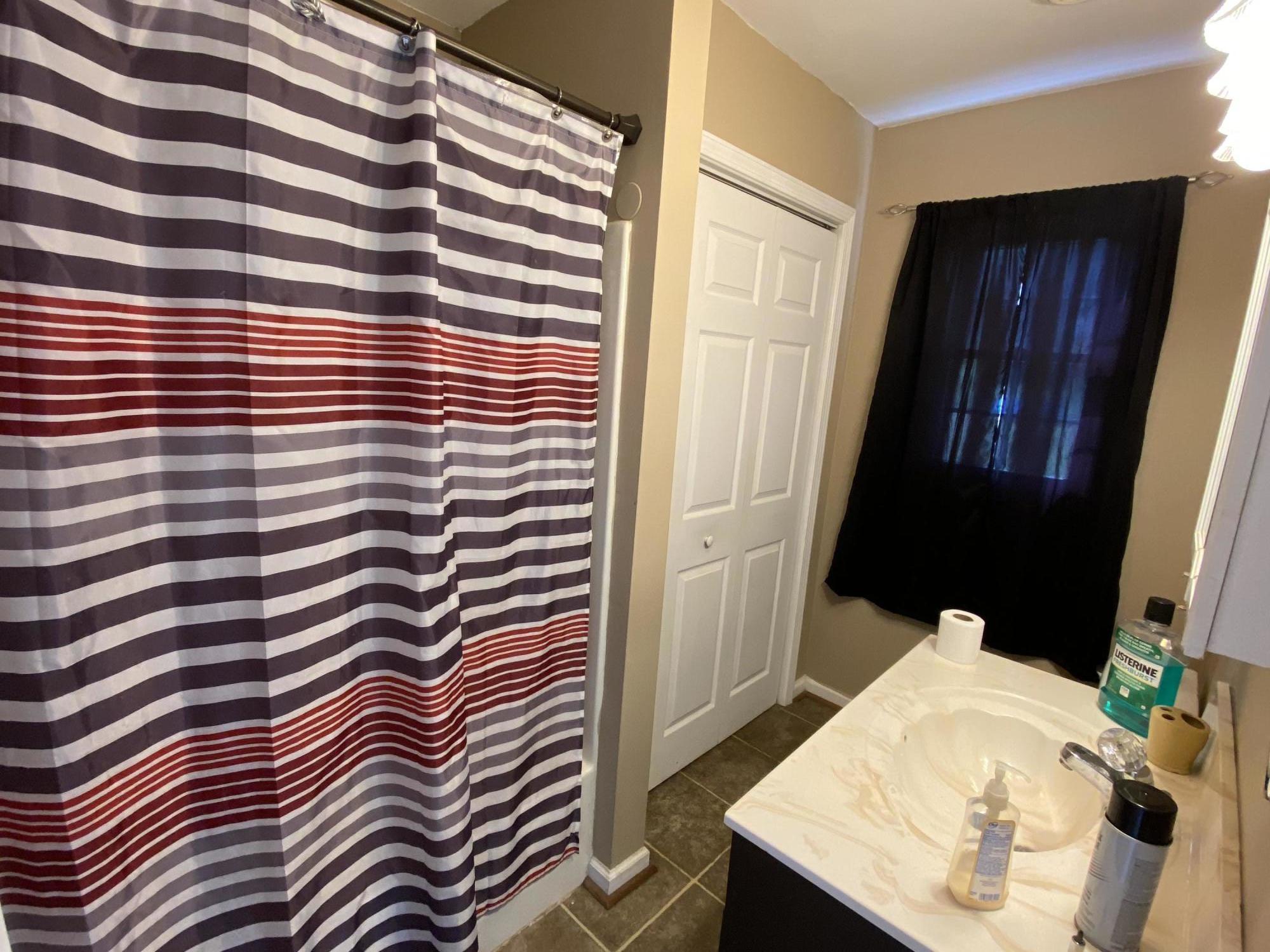 6169 Penn Road Bristol, VA 24202 - Photo 12 of 18 Bathroom