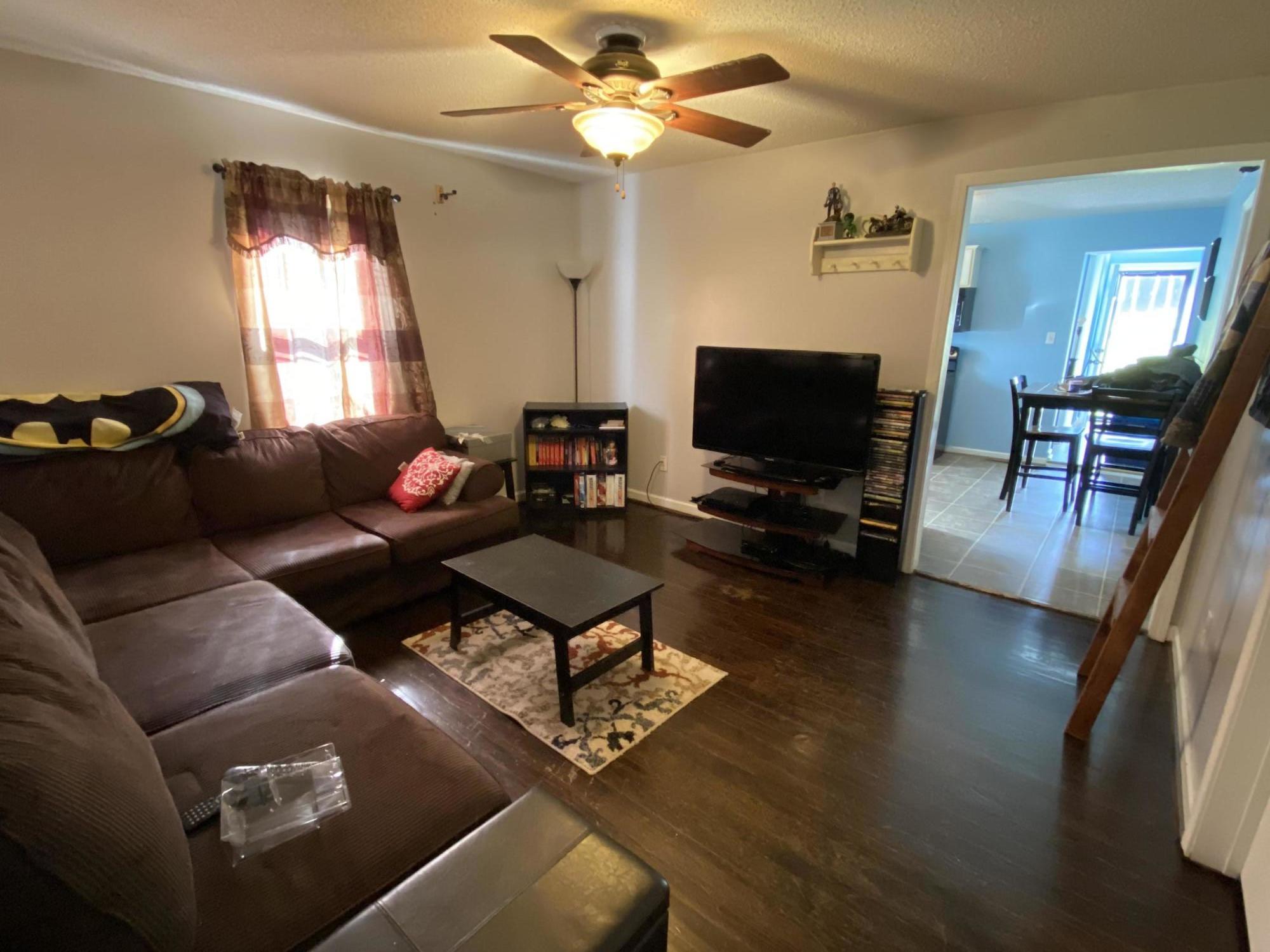 6169 Penn Road Bristol, VA 24202 - Photo 8 of 18 Living room