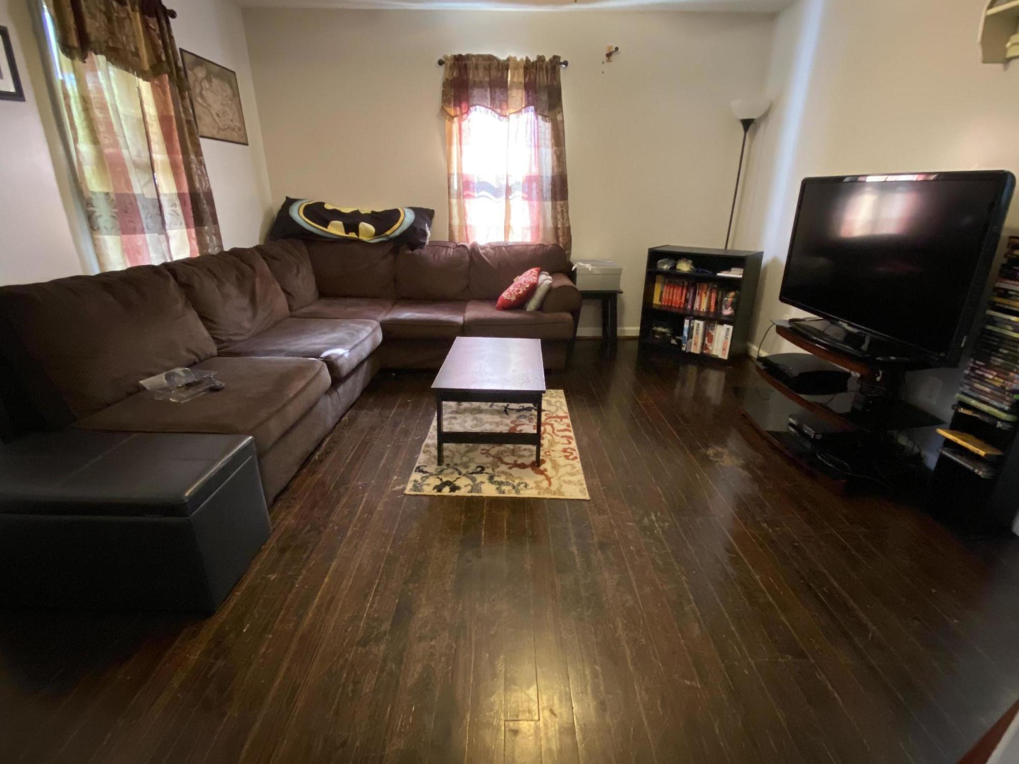 6169 Penn Road Bristol, VA 24202 - Photo 9 of 18 Real hardwood floors