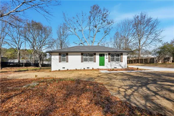 $2,450 | 127 Perry Street, Loganville, GA 30052