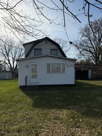 $48,000 | 2403 Deets Road, Sterling, IL 61081