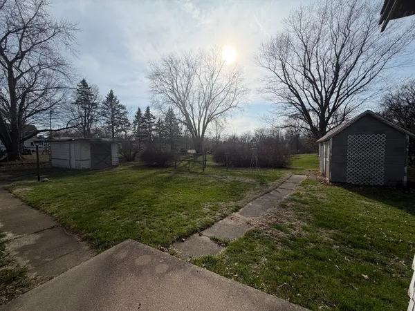 $48,000 | 2403 Deets Road, Sterling, IL 61081