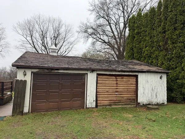 $48,000 | 2403 Deets Road, Sterling, IL 61081