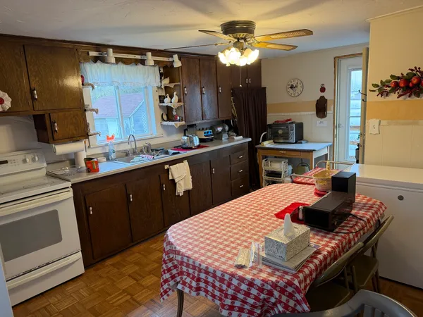 $48,000 | 2403 Deets Road, Sterling, IL 61081