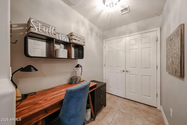 $464,000 | 5350 East Deer Valley Drive, Unit 1272, Phoenix, AZ 85054