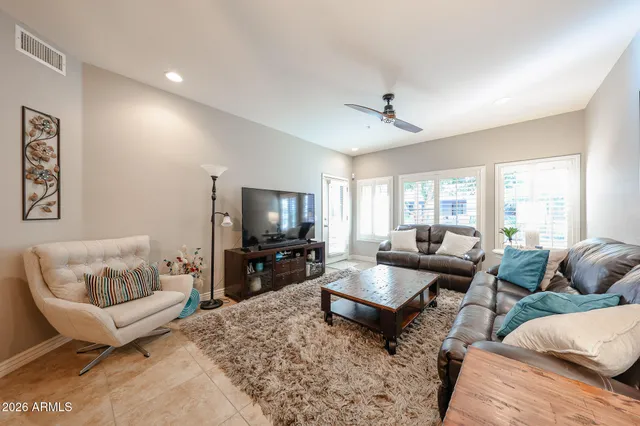 $464,000 | 5350 East Deer Valley Drive, Unit 1272, Phoenix, AZ 85054