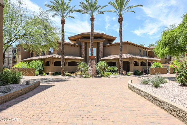 $464,000 | 5350 East Deer Valley Drive, Unit 1272, Phoenix, AZ 85054