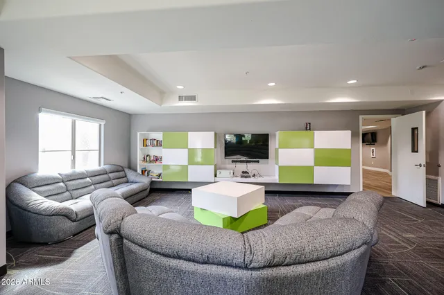 $464,000 | 5350 East Deer Valley Drive, Unit 1272, Phoenix, AZ 85054