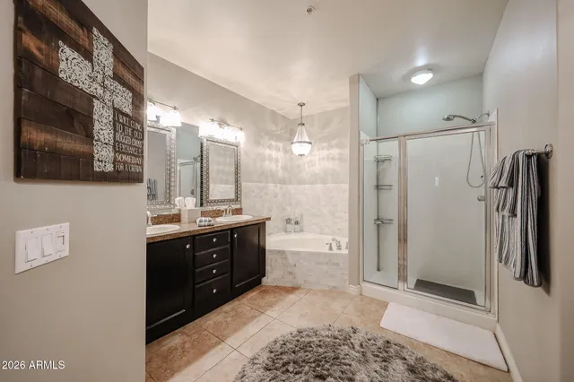 $464,000 | 5350 East Deer Valley Drive, Unit 1272, Phoenix, AZ 85054