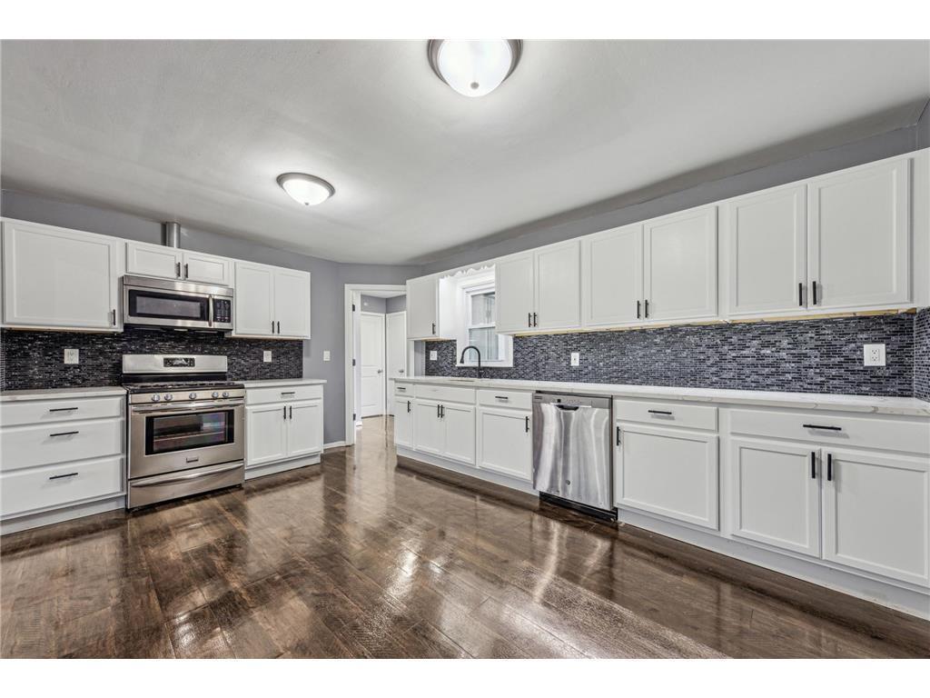 3823 2 1/2 Street Northeast Columbia Heights, MN 55421 - Photo 2 of 21