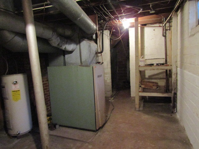 423 3rd Street Rosiclare, IL 62982 - Photo 15 of 28