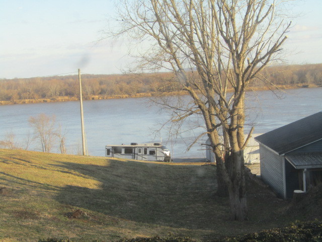 423 3rd Street Rosiclare, IL 62982 - Photo 4 of 28