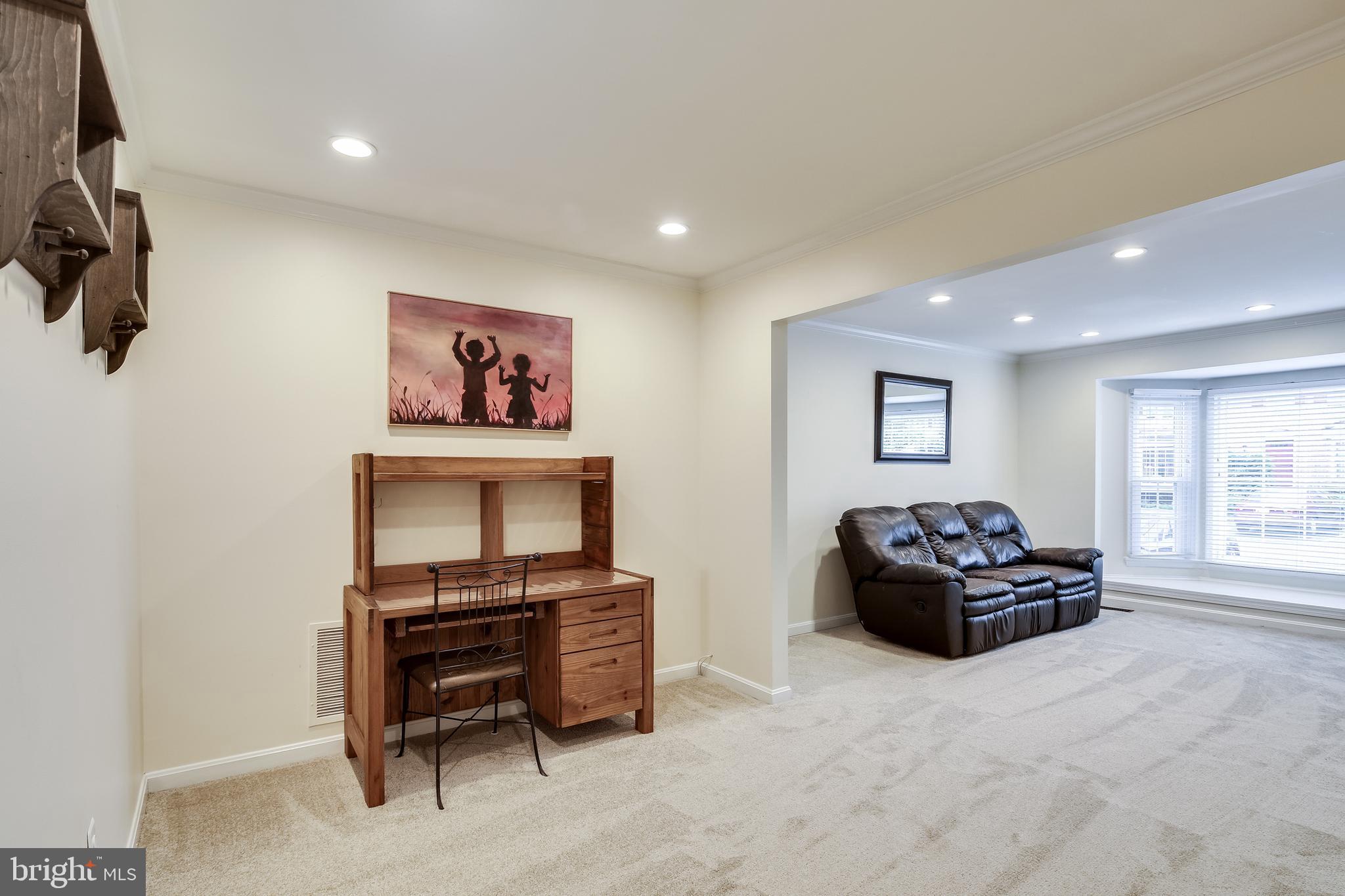 1018 Windrush Lane, Unit 26 Sandy Spring, MD 20860 - Photo 5 of 38 Open living area
