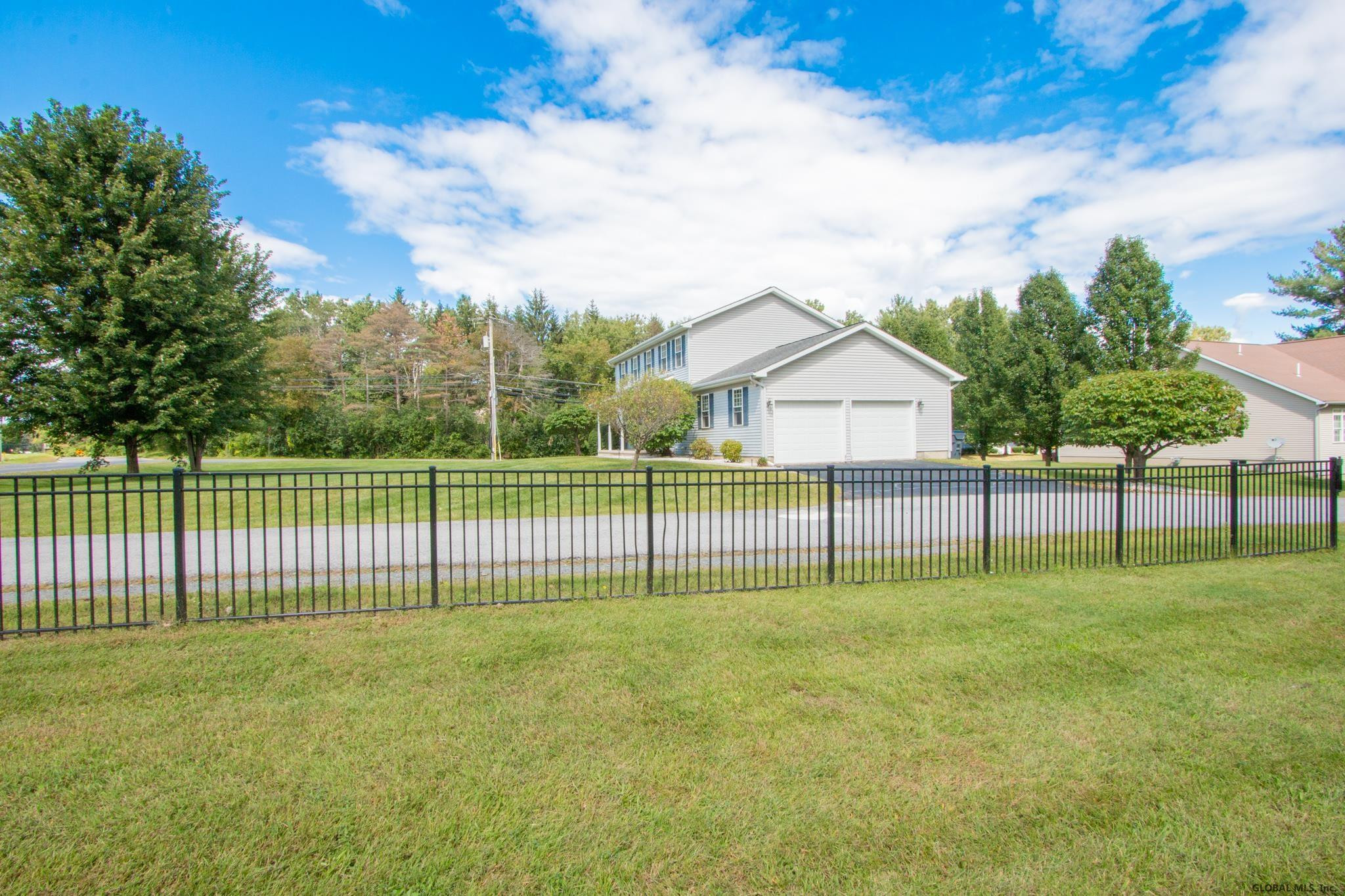 83 Smith Road Halfmoon, NY 12118 - Photo 17 of 49 Photo 17