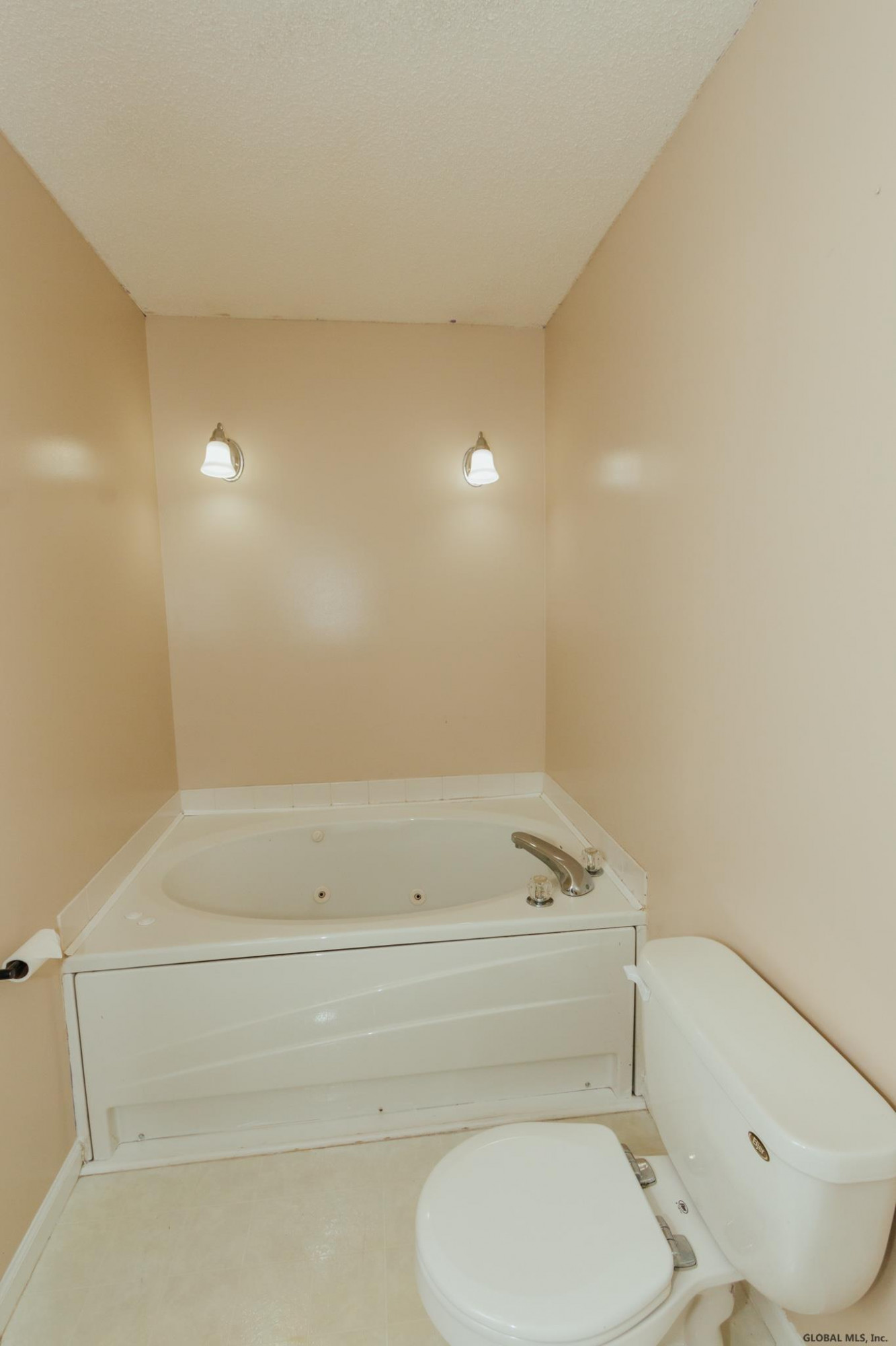 83 Smith Road Halfmoon, NY 12118 - Photo 36 of 49 Photo 36