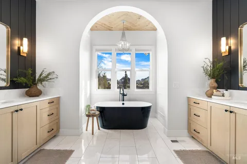 $1,899,000 | 976 North Morehouse Avenue, Eagle, ID 83616