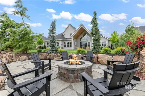 $1,950,000 | 976 North Morehouse Avenue, Eagle, ID 83616