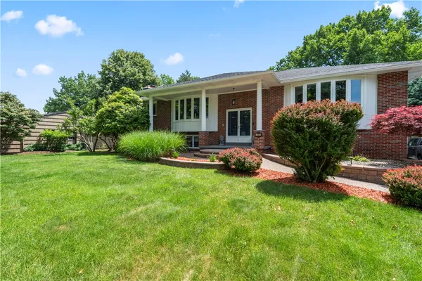$449,900 | 279 Parkview Drive, Penfield, NY 14625